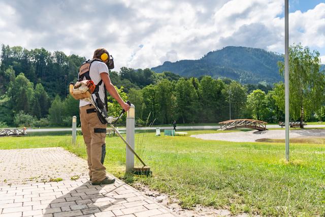 Mäharbeiten am Freizeitpark | Foto: Christian Fürnholzer
