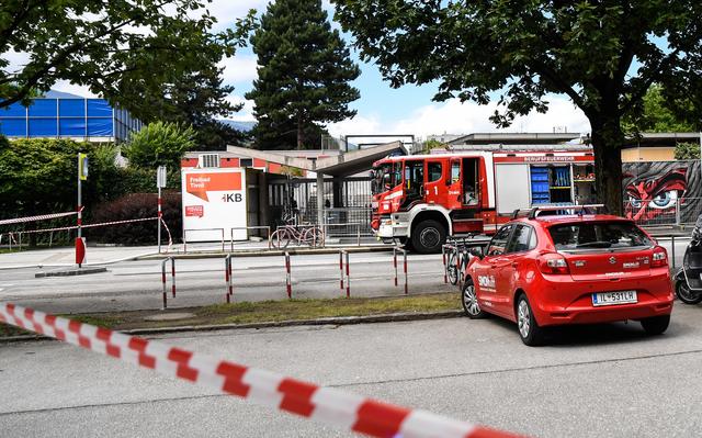 Nach einem Chlorgasaustritt bleibt das Tivoli Freibad zumindest auch am 1.7. gesperrt. | Foto: zeitungsfoto.at