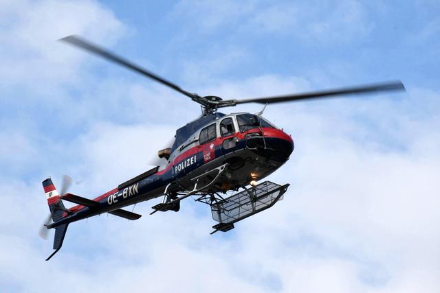 Mit dem Hubschrauber wurde der tödlich verunglückte Deutsche geborgen.
