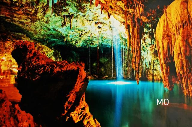 Cenote, Cancun, Mexiko, eigene Aufnahme