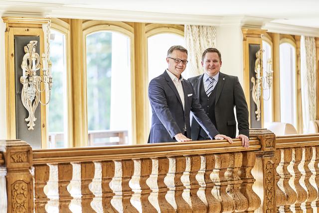 Hoteldirektor Karl Brüggemann (links) und Kaufmännischer Geschäftsführer Martin Rotter | Foto: Interalpen-Hotel Tyrol