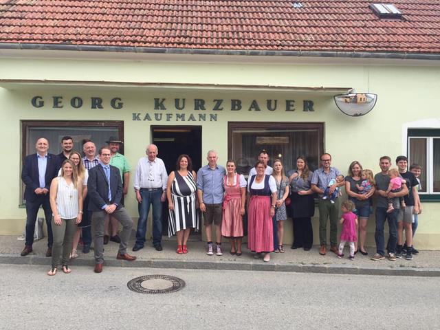 Vizebürgermeister Gerald Höchtel, GGR Karin Kainrath, GR Thomas Stummer; Erika Kainrath, Hermann Höchtl GR Sascha Sulzer, GGR Ing. Andreas Thomaso, Georg Kurzbauer sen., Michaela Baumgartner, Georg Kurzbauer, Sonja Schreder, Bürgermeisterin Josefa Geiger, Martin Pascher, Kerstin Pascher, Barbara Przibil, Johannes Albrecht, Petra Huber, Markus Albrecht