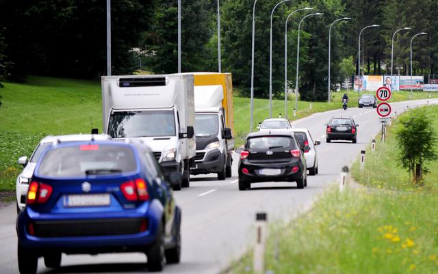 Ab 6. Juli heißt es auf der Völser Landesstraße Tempo reduzieren – die 70 km/h-Beschränkung wird vorübergehend aufgehoben!