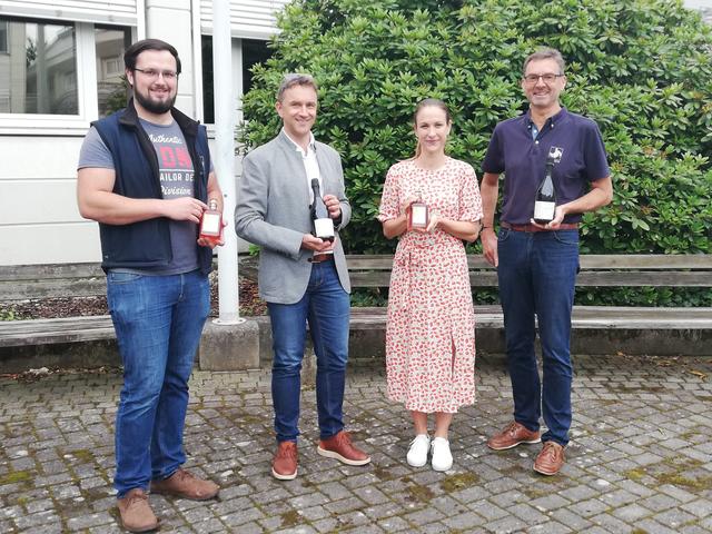 Freuen sich über die gelungene Zusammenarbeit: Karl Menhart, Dir. Christian Sametz, Orsola Polansek und Dir. Reinhold Holler.