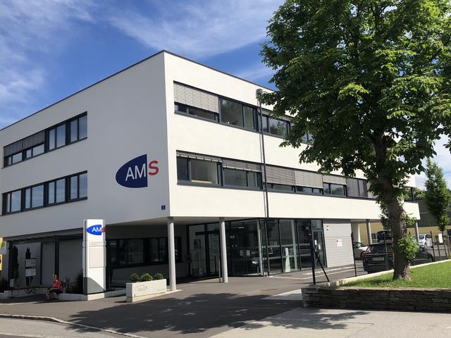 Über den Status-quo am regionalen Jobmarkt und die virtuelle Lehrstellenbörse informiert das AMS-Team.