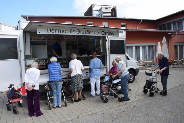 „Carli der mobile Greißler“ kommt ins Pflegewohnhaus
