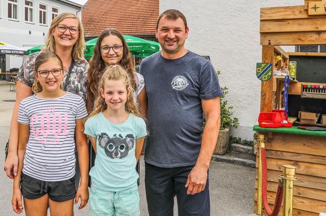 Familie Schwarz war mit ihren Töchtern in Rainbach.