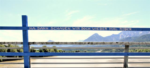 Kunstinstallation „DeinMeinUnserWeg–TvojaMojaNašaPot“ von Barbara Ambrusch-Rapp | Foto: Marcel Ambrusch