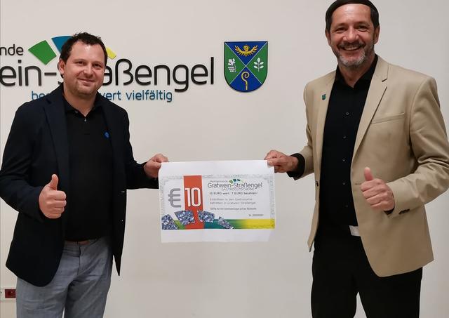 Setzen auf Unterstützung für die Gastronomie: Bürgermeister Harald Mulle und Robert Köppel (l.)