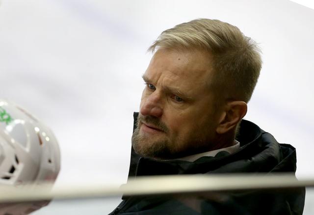Verlängert seinen Vertrag mit den Rotjacken bis zum Ende der Saison 2022: Petri Matikainen | Foto: Kuess