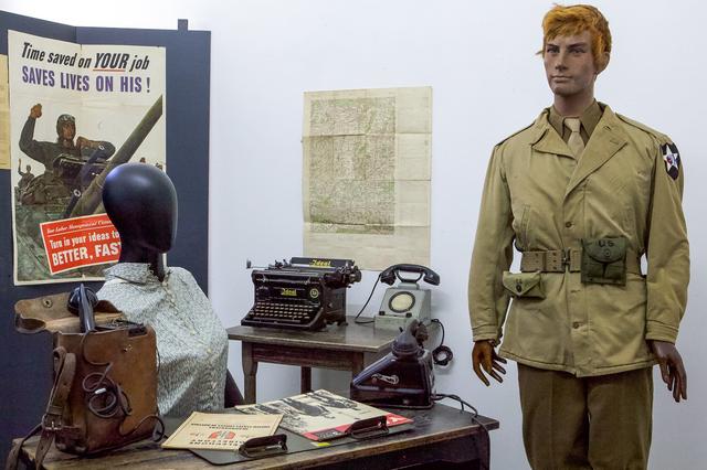 Eine Dienststelle der amerikanischen Militärbehörde mit vielen Originalobjekten aus dem Museum und von privaten Leihgebern ist Zentrum der Sonderausstellung in Bad Hall. 