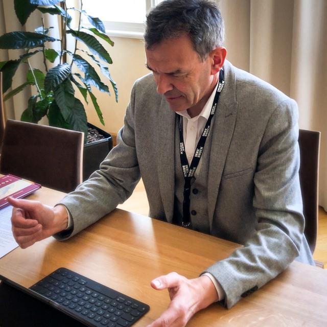 Bürgermeister Georg Willi zeigt sich über Streit um Igler Projetke verwundert.