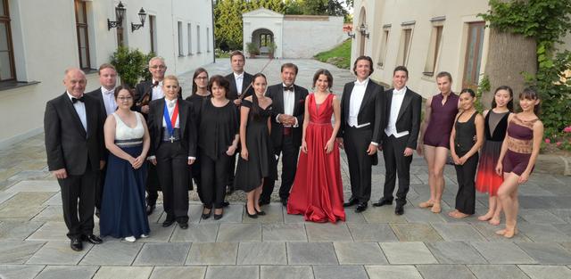 Alle Künstlerinnen und Künstler des Abends