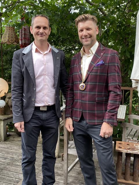 Der neue Präsident Alex Barendregt (re.)