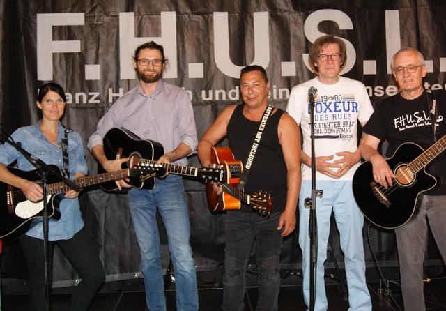 Katrin Lechner (Band Husl), Arian Gashi (Albatros), Franz Horvath (Bandleader), Günter Freinberger (Centrum -Vermieter), Erwin Schlaudoschich (Band Husl)