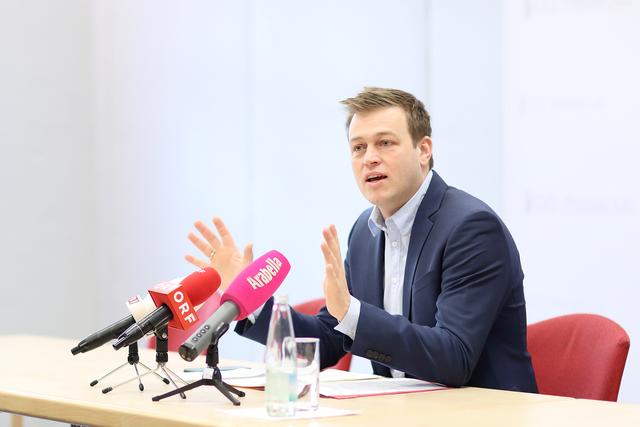 Landesrat Stefan Kaineder ist unter anderem für die Lebensmittelaufsicht zuständig.
