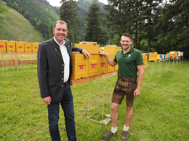 Die Initiatoren des Begattungsplatzes in Mautern: Erich Landner, Markus Stabler (v.l.).