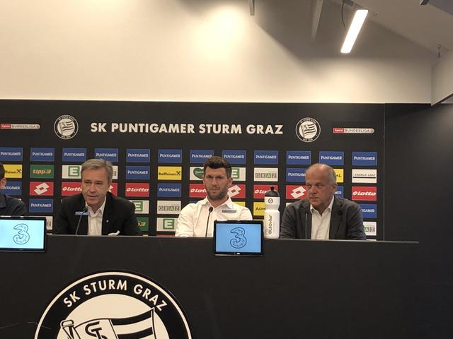 Blick auf die Zukunft: Sturm-Präsident Christian Jauk, Geschäftsführer-Sport Andreas Schicker und Kapfenberg-Boss Erwin Fuchs.