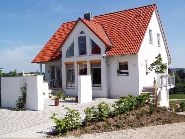 Bezirk Tulln verbucht stärksten Preisanstieg bei Baugrundstücken für freistehende Einfamilienhäuser.