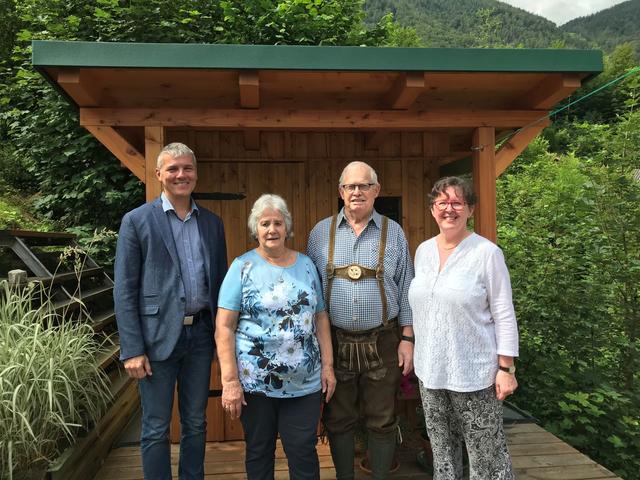Johann und Johanna Gaigg wurden von Markus Siller und Franziska Zohner-Kienesberger zur Diamantenen Hochzeit beglückwünscht.