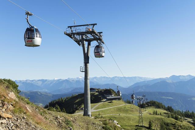 Die digitale Informationsdrehscheibe führt das touristische Angebot im Sommer und im Winter grenzüberschreitend zusammen. | Foto: nassfeld.at