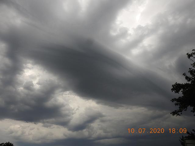 Aufziehende Gewitterwolken