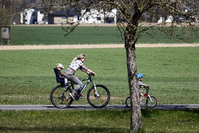 Ein Test mit Modellgemeinden zeigt: Am Land ist die Infrastruktur für Radfahrer und Fußgeher unzureichend ausgebaut.