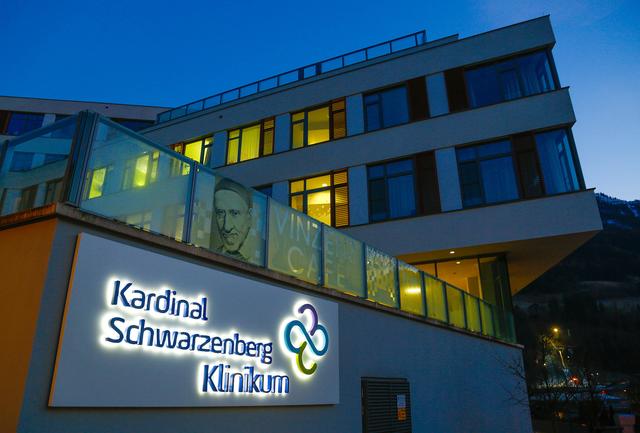 Im Kardinal Schwarzenberg Klinikum wurden 100 Betten für Covid-Patienten bereitgestellt, um das Land für den Worst Case zu rüsten.