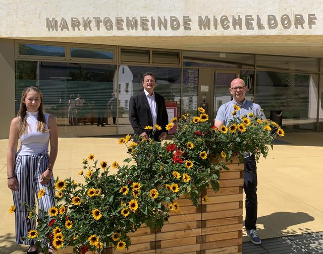 Johanna Sandner, Bürgeremister Horst Hufnagl, Peter Jungmeier.