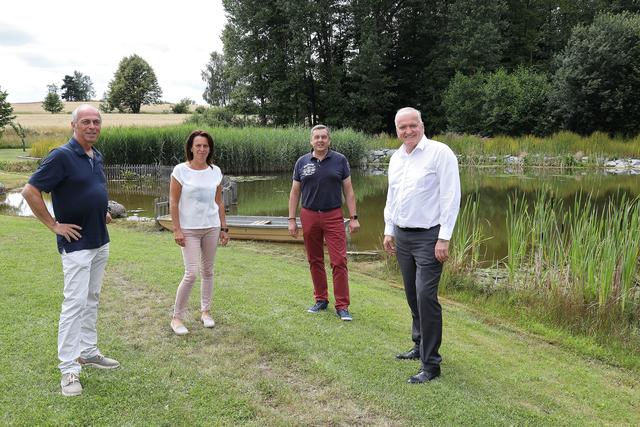 Bürgermeister Rainald Schäfer, Gemeinderätin Roswitha Berger, SPÖ-Bezirksvorsitzender Konrad Antoni, Landeshauptfrau-Stellvertreter Franz Schnabl