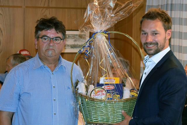 Bruno Kölich (li.) war für den finanziellen Bereich im Verein zuständig.