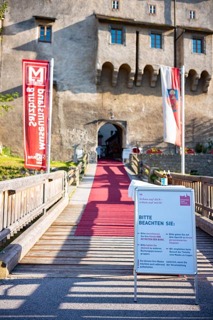 Festspielblicke: Kunst und Kulinarikfestspiele auf der Burg Golling  | Foto: Marc Stickler