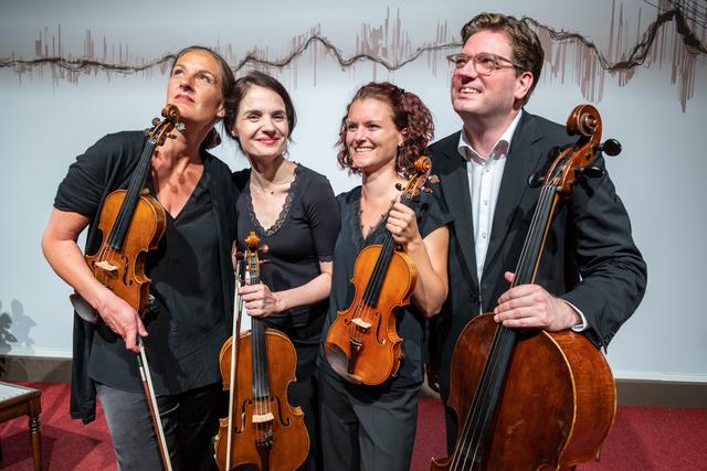 Zum Auftakt der Festspiele widmen sich Philipp Preimesberger und das Varietas Ensemble "Cosi fan tutte" – Mozarts Schlüsselwerk der Operngeschichte.
