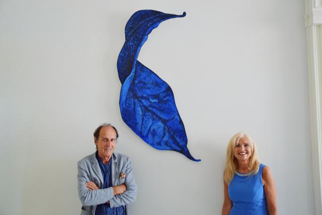 Sommerausstellung: Künstler Manfred Bockelmann mit Kulturreferentin und Vizebürgermeisterin Manuela Karner