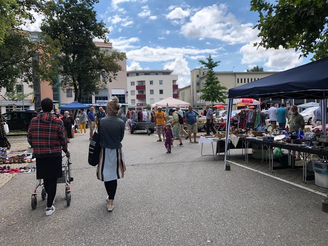 Flohmarkt hinter dem Parkhotel