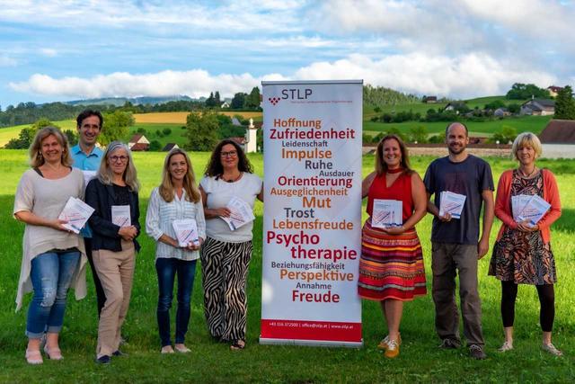 Folderpräsentation: die Psychotherapie in den Fokus rücken | Foto: STLP