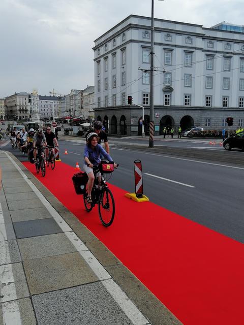 Freie Fahrt für Räder hieß es gestern auf der Nibelungenbrücke. | Foto: AUTOFREItag Linz