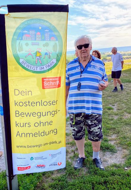 Hermann Eichinger mit seinen 82 Jahren immer ein Fixteilnehmer bei unserem sportlichen Bewegungsabend.