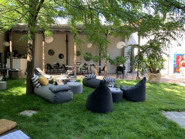 Idylle trifft Moderne : der Garten im Turm am Schlosspark | Foto: Maras