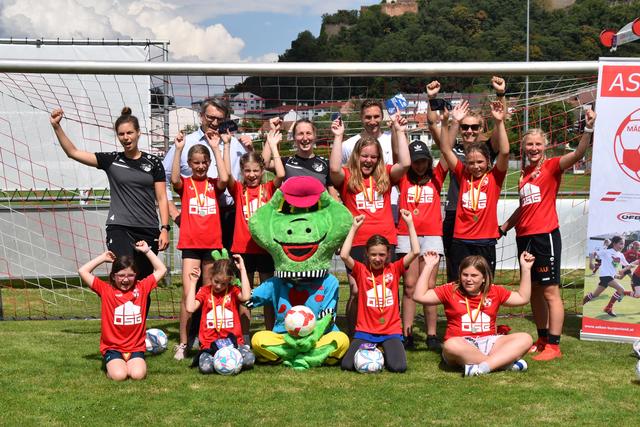 Beim ersten Hopsi Hopper Mädchenfußballcamp in Güssing hatten Teilnehmerinnen und Besucher viel Spaß.