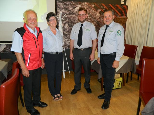 Der neue Vorstand der Steiermärkischen Berg- und Naturwacht mit der Deutschlandsberger Ortseinsatzleiterin Sigrid Utri. | Foto: KK