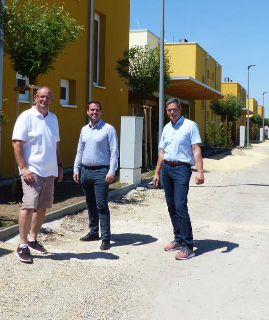 Peter Gahleitner (Vizebürgermeister Lassee), Peter Forthuber, (Vorstandsdirektor GEDESAG), Roman Bobits (Bürgermeister Lassee)