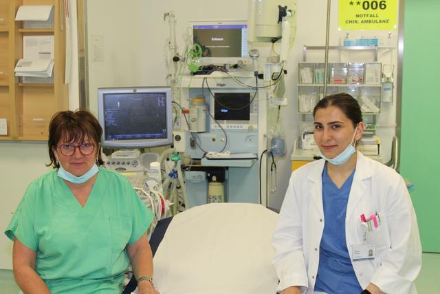 Primarärztin Dr. Barbara Dienstl (Chirurgie) mit Jungärztin Dr. Cansu Cengiz | Foto: LKH Gmünd
