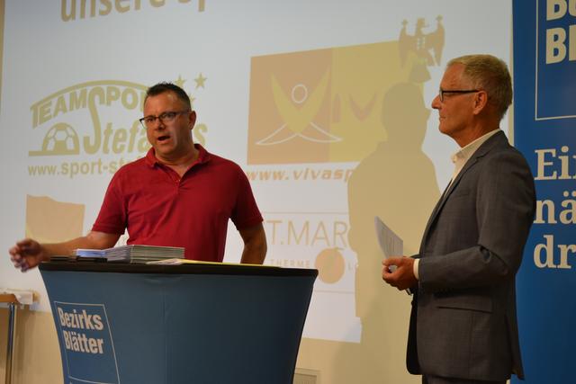 Moderator Christian Uchann (Chefredakteur Bezirksblätter Burgenland) im Gespräch mit Fredi Stefanits, Inhaber von Teamsport Stefanits Hornstein | Foto: Katharina Zach