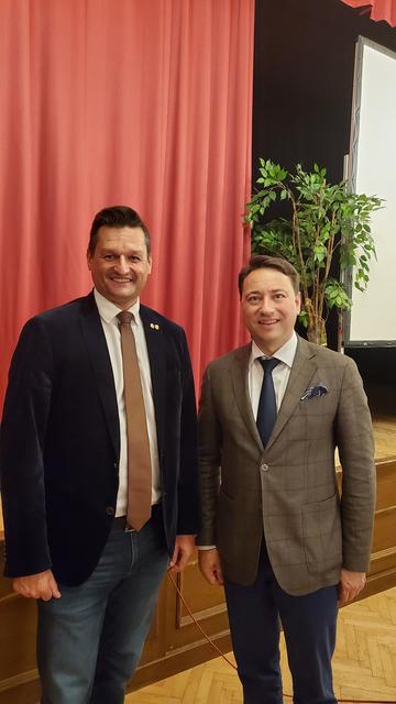 Michael Gruber (links) mit Manfred Haimbuchner
