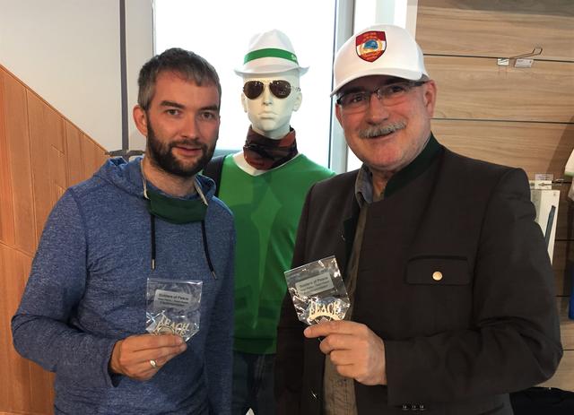 v.l. GF Matthias Neuner und Gerhard Dujmovits | Foto: Gerhard F. Dujmovits Soldier of Peace