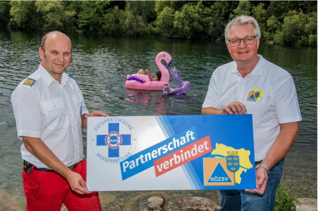 Markus Schimböck, Präs. NÖ Wasserrettung; LAbg Bgm Christoph Kainz, Präs. NÖZSV
| Foto: Christian Leneis, NÖZSV