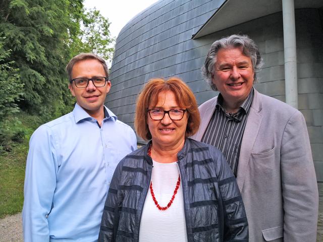 Freuen sich auf die Bruckmühle Open-Airs an der Aist in Pregarten (v.l.): Fritz Robeischl (Obmann "Wir für Bruckmühle"), Bruckmühle-Aufsichtsratsvorsitzende Inge Windischhofer und Bruckmühle-Geschäftsführer Richard Maynau. | Foto: Wir für Bruckmühle