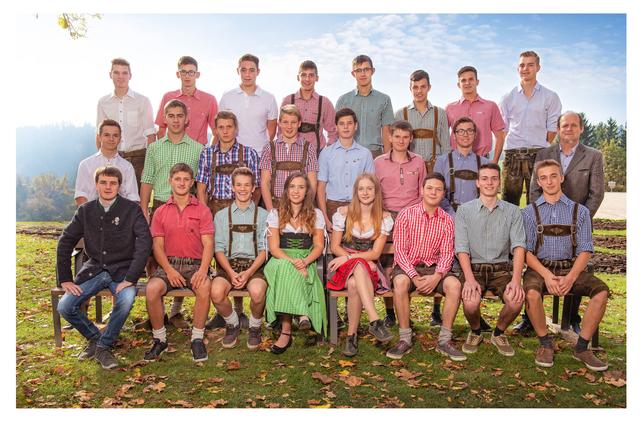 Die Klasse 3a mit ihrem Klassenvorstand Franz Buder (erste Reihe ganz links). | Foto: LWBFS Schlägl