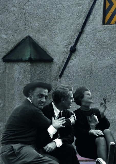 Das offizielle Zeughauskino-Plakat: Marcello Mastroianni und Sophia Loren mit dem großen Unbekannten dritten (links). ---> Gewinnspiel am Ende des Artikels.